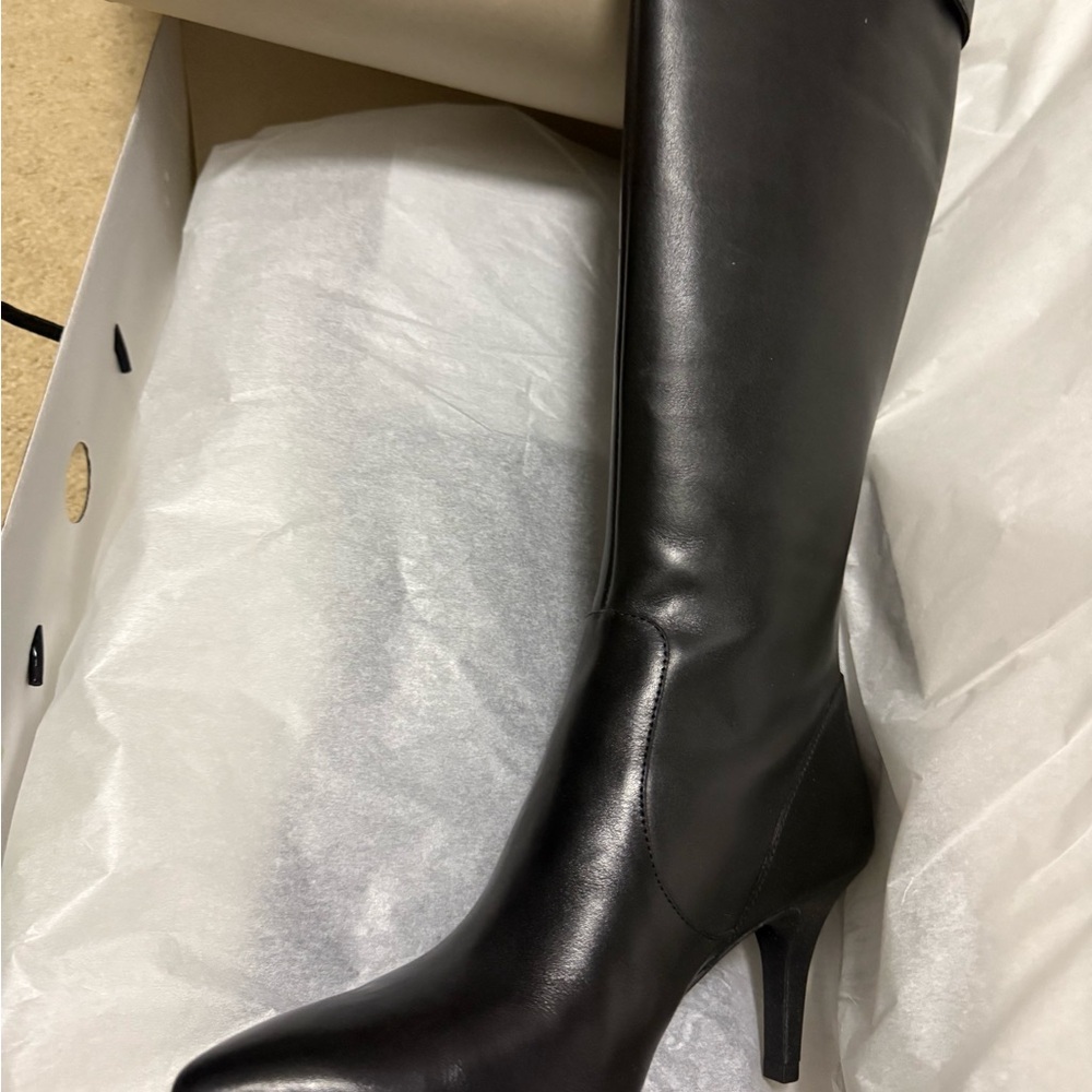 Brand new in box Anne Klein Fliss Black Heeled Boots size 6
